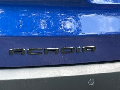 2023 GMC Acadia SLT