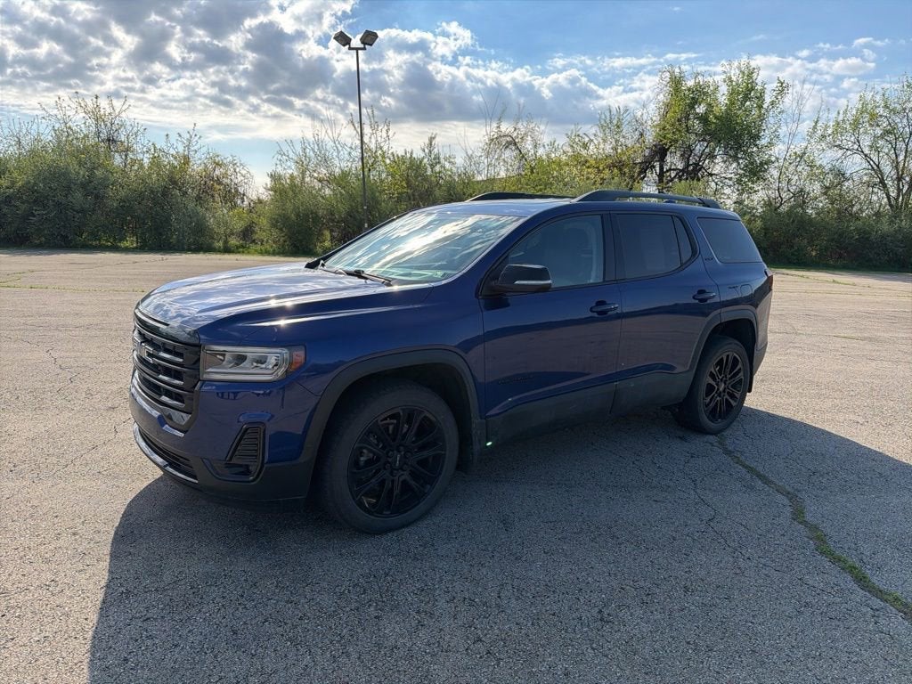 2023 GMC Acadia SLT