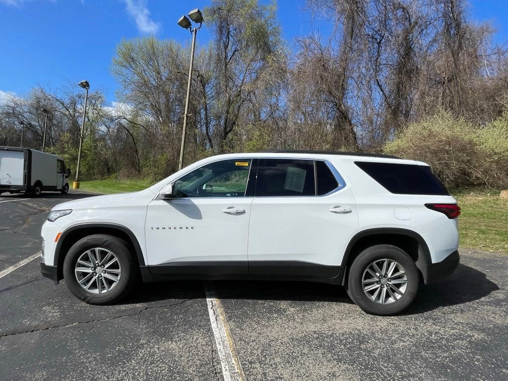 2023 Chevrolet Traverse LT Cloth
