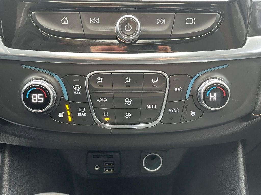 2021 Chevrolet Traverse RS