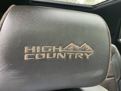 2023 Chevrolet Traverse High Country