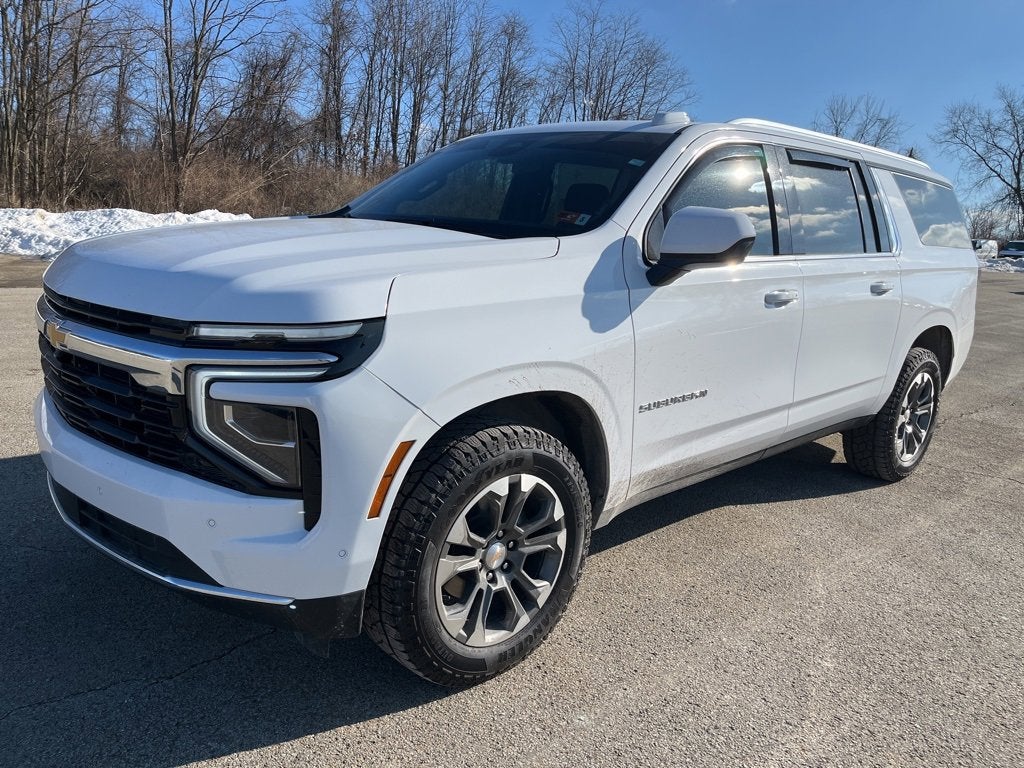 2025 Chevrolet Suburban LS