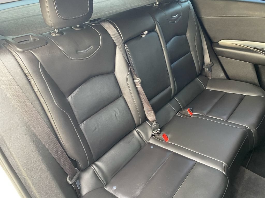 2022 Cadillac XT4 AWD Premium Luxury
