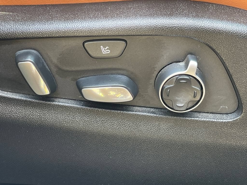 2019 Cadillac XT4 AWD Premium Luxury