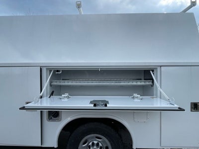 2026 Chevrolet Express Cutaway 3500 1WT