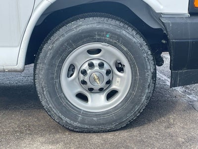 2026 Chevrolet Express Cutaway 3500 1WT