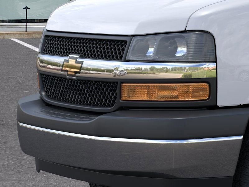 2026 Chevrolet Express Cutaway 3500 1WT