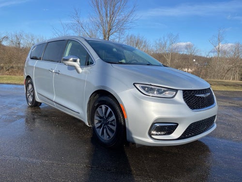 2022 Chrysler Pacifica Hybrid Limited