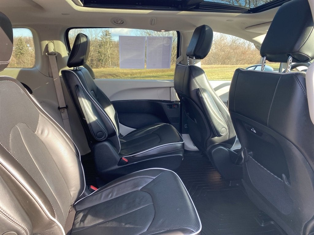 2022 Chrysler Pacifica Hybrid Limited