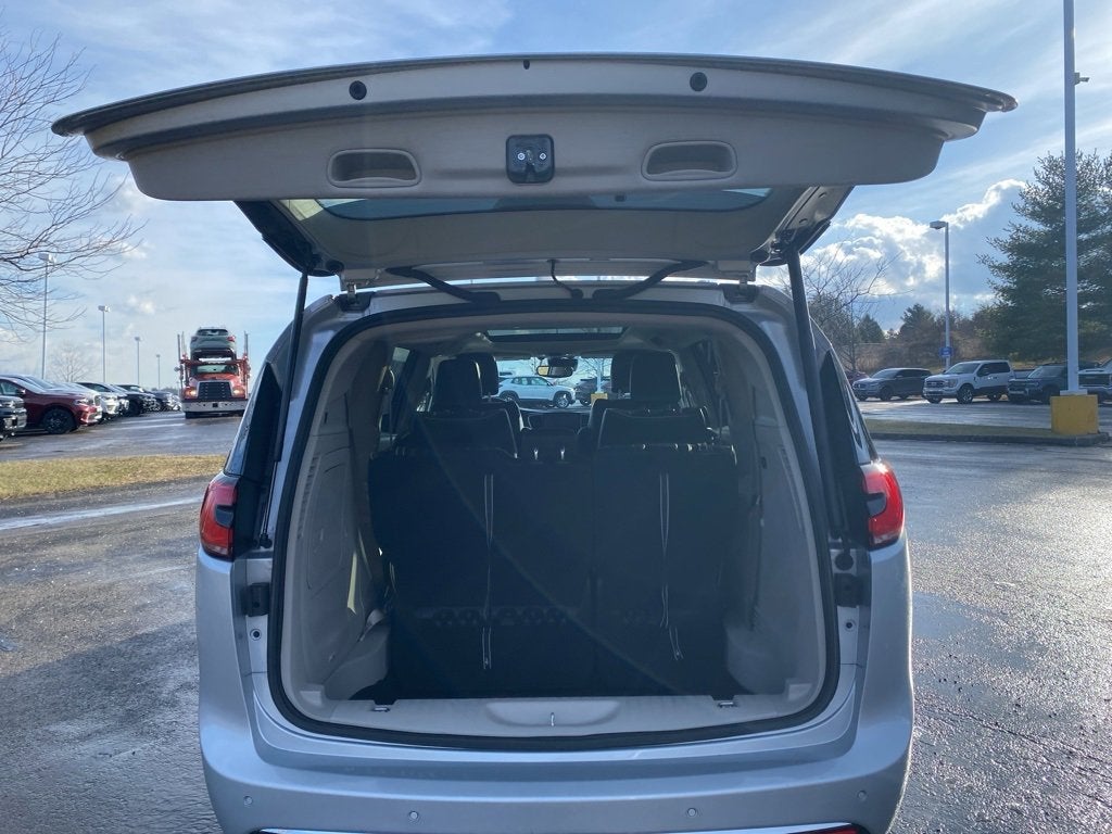 2022 Chrysler Pacifica Hybrid Limited