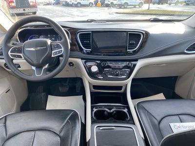 2022 Chrysler Pacifica Hybrid Limited