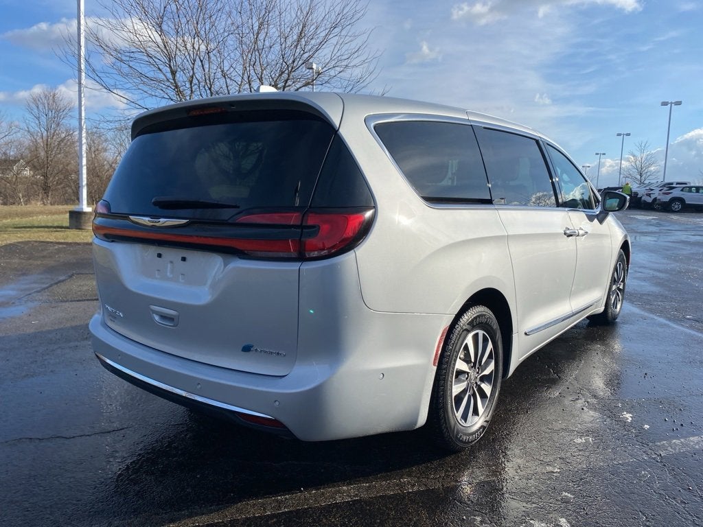 2022 Chrysler Pacifica Hybrid Limited