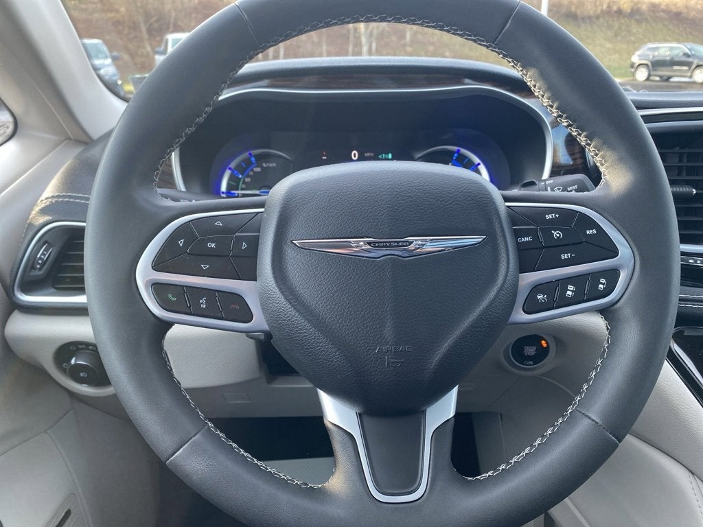2022 Chrysler Pacifica Hybrid Limited