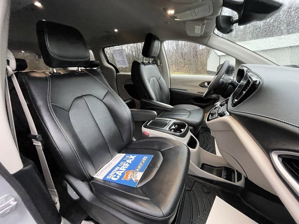 2024 Chrysler Pacifica Touring L AWD