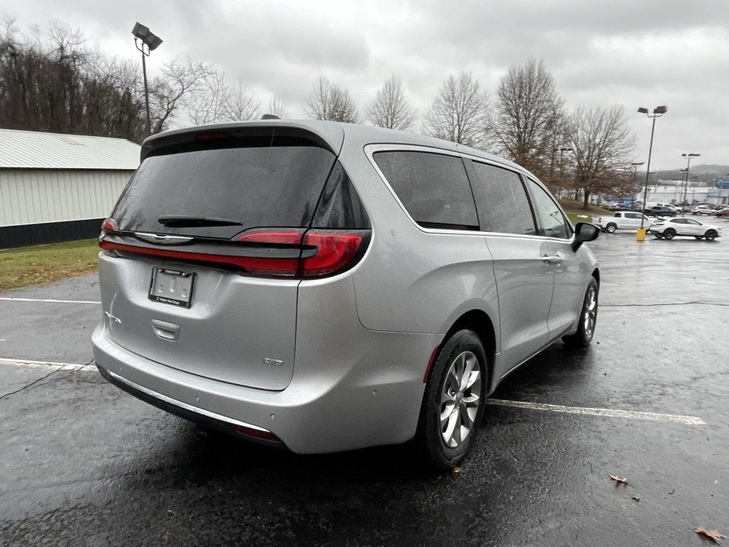 2024 Chrysler Pacifica Touring L AWD