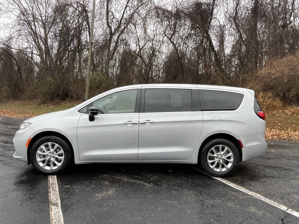 2024 Chrysler Pacifica Touring L AWD