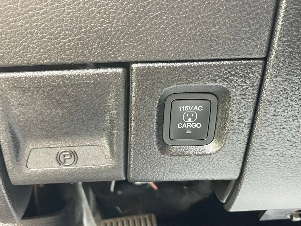2024 RAM 2500 Laramie Crew Cab 4x4 6'4" Box