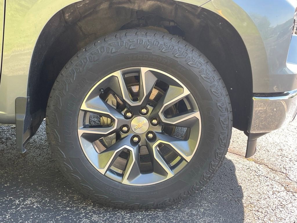 2023 Chevrolet Silverado 1500 LT (2FL)