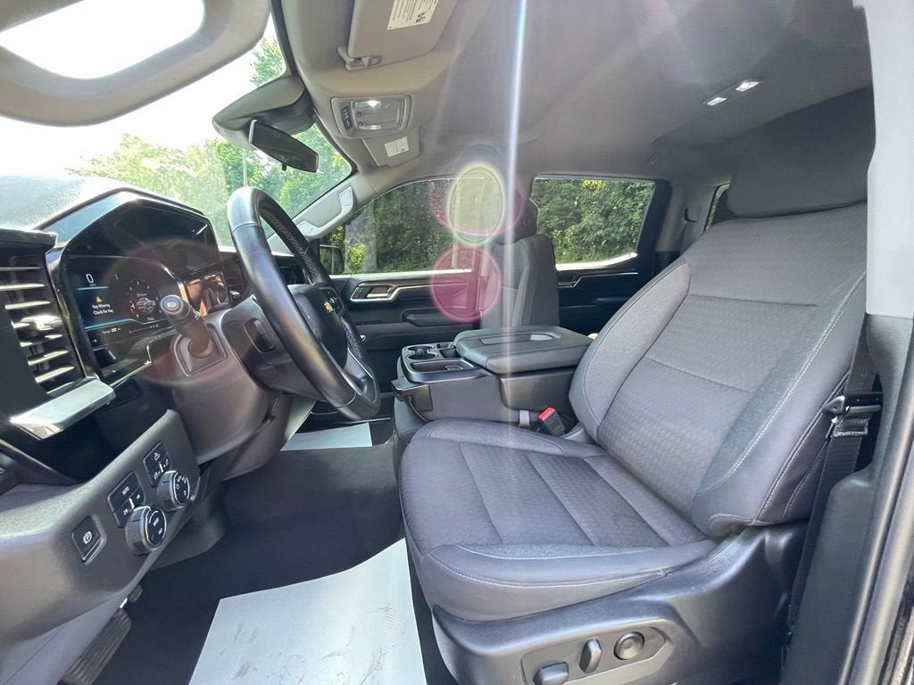 2024 Chevrolet Silverado 1500 LT (2FL)