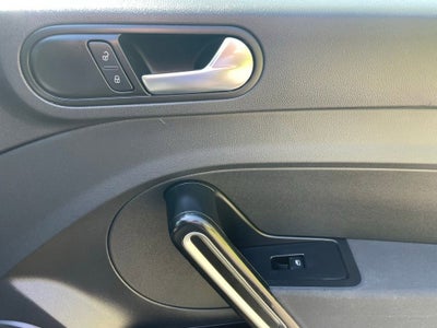 2019 Volkswagen Beetle 2.0T S