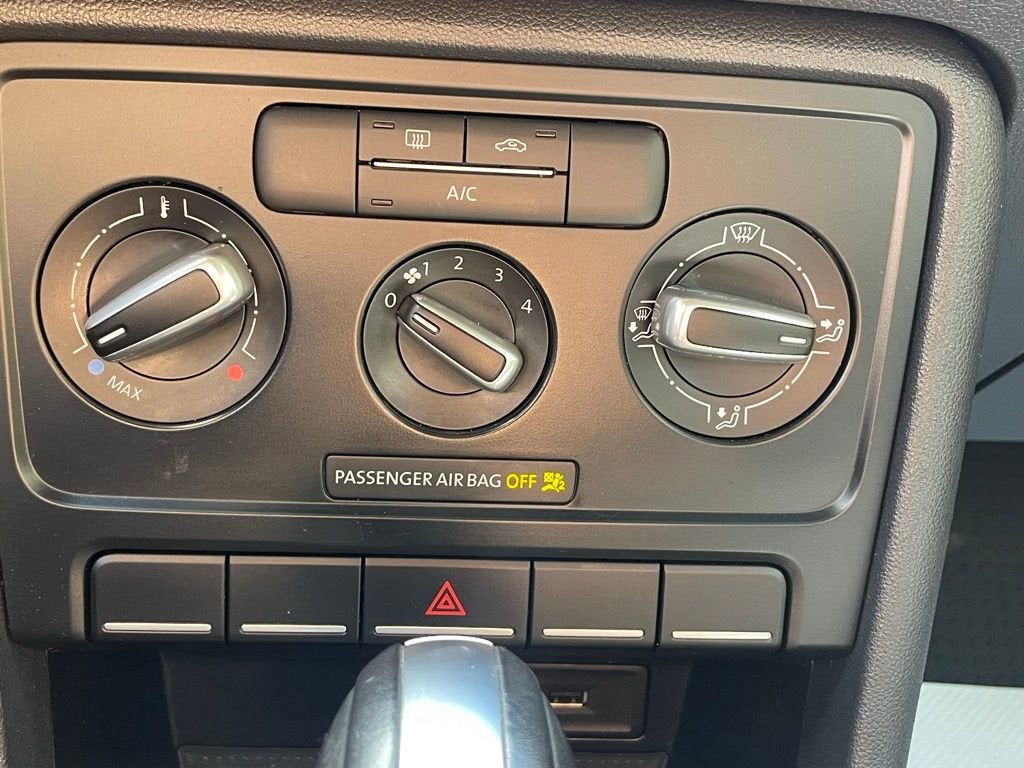 2019 Volkswagen Beetle 2.0T S