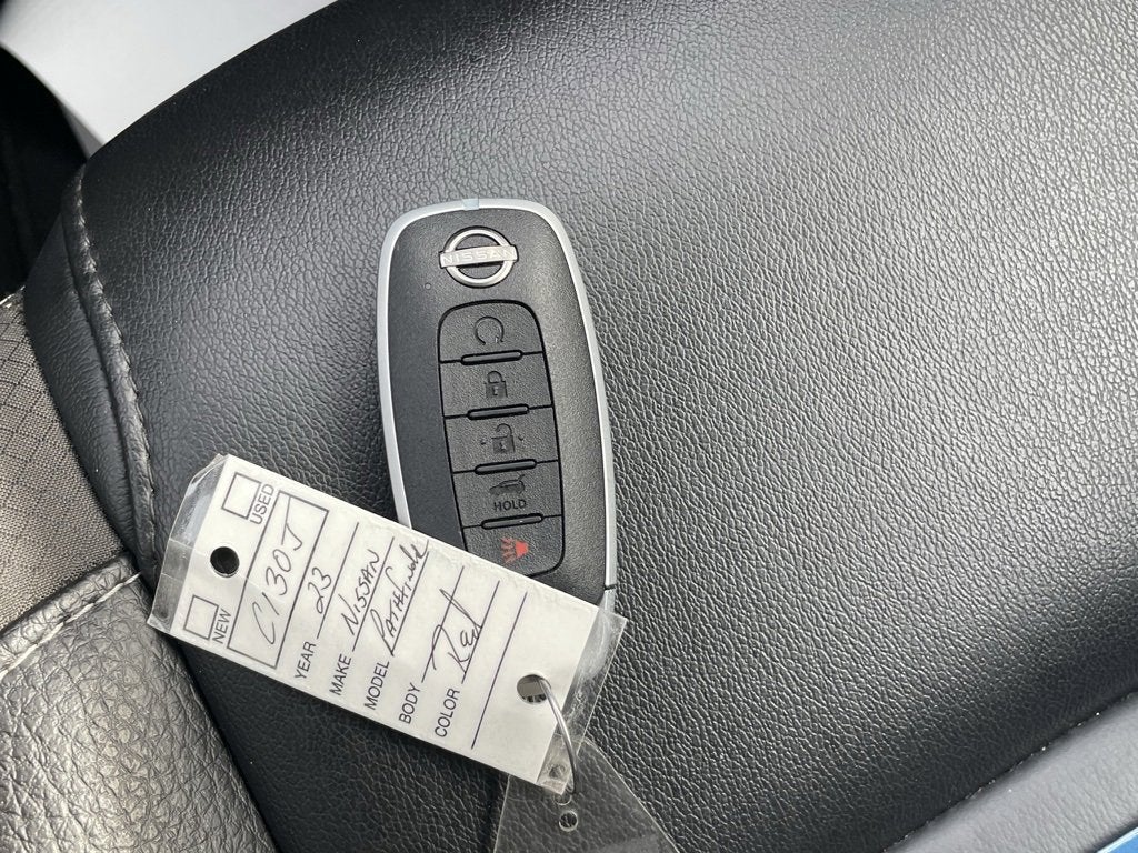 2023 Nissan Pathfinder SL 4WD