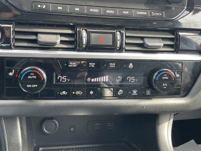 2023 Nissan Pathfinder SL 4WD