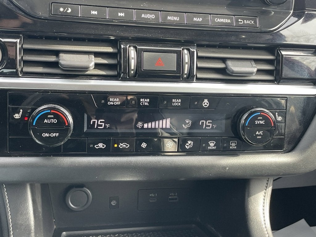 2023 Nissan Pathfinder SL 4WD