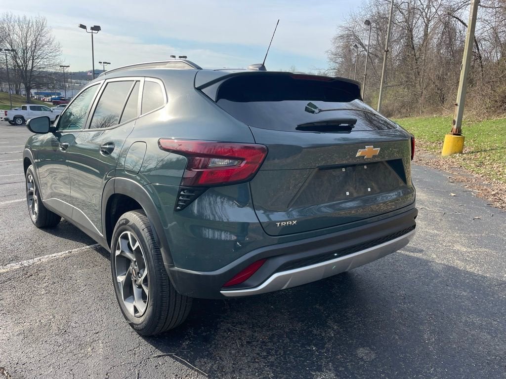 2025 Chevrolet Trax LT
