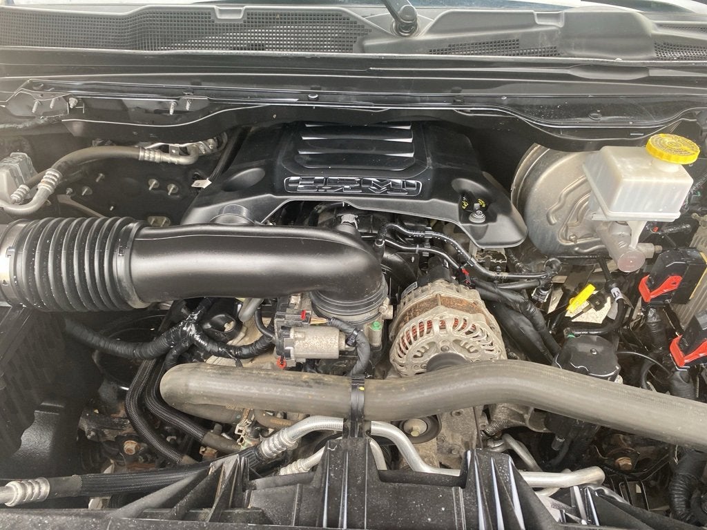 2020 RAM 1500 Big Horn Crew Cab 4x4 5'7" Box