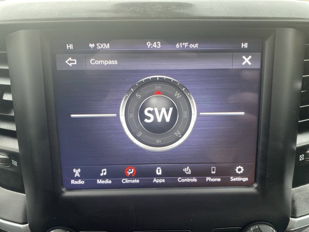 2020 RAM 1500 Big Horn Crew Cab 4x4 5'7" Box