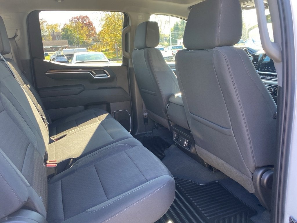 2022 Chevrolet Silverado 1500 LT (2FL)