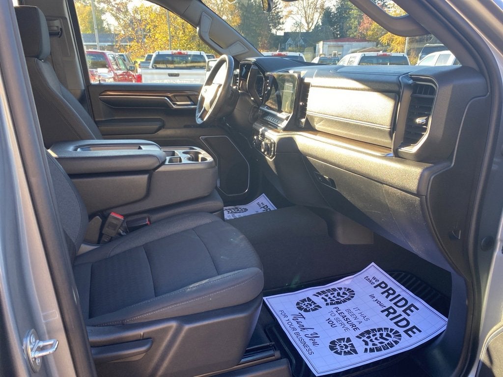 2024 Chevrolet Silverado 1500 LT (2FL)