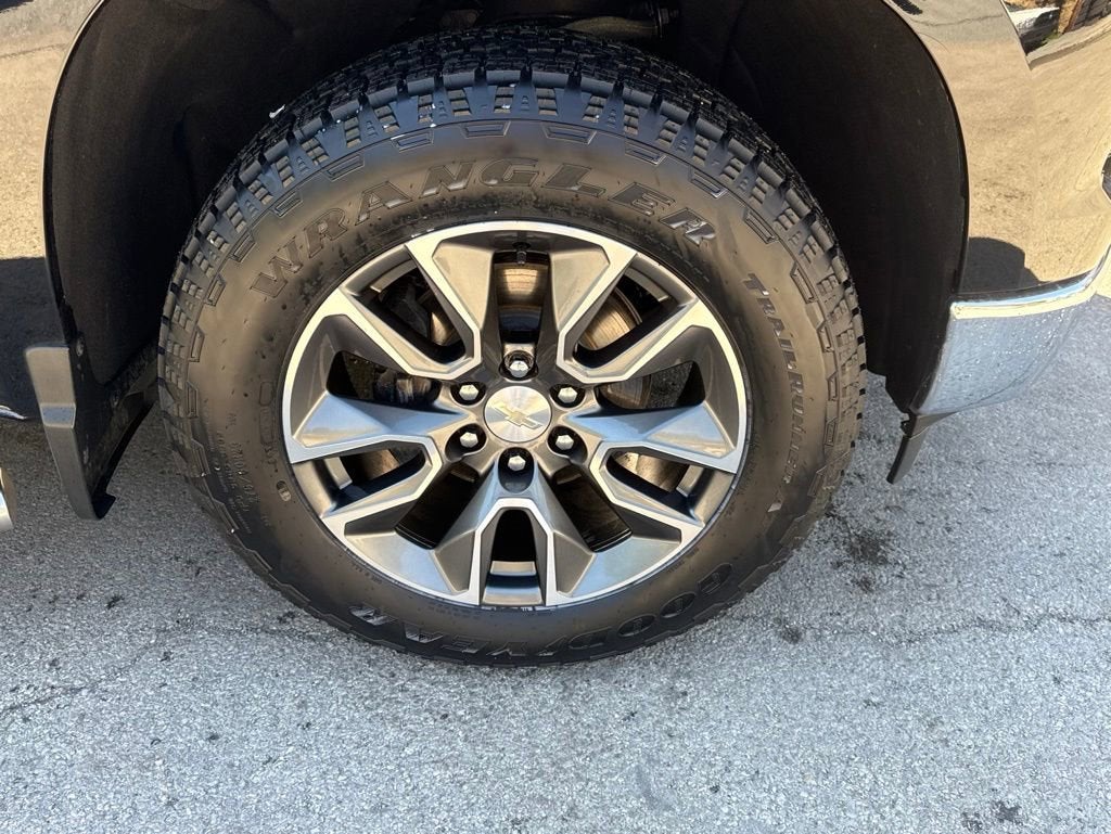 2024 Chevrolet Silverado 1500 LT (2FL)