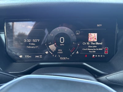 2025 GMC Acadia Elevation