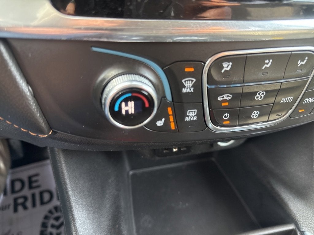 2020 Chevrolet Traverse LT Cloth