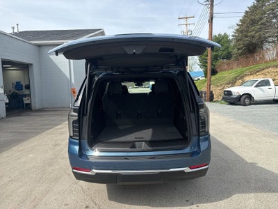 2025 Chevrolet Suburban LT