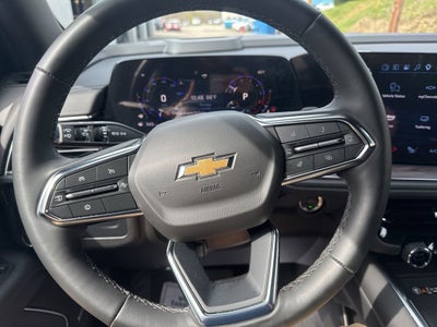 2025 Chevrolet Suburban LT