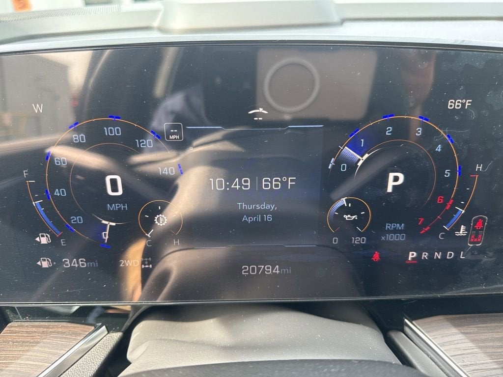 2025 Chevrolet Suburban LT