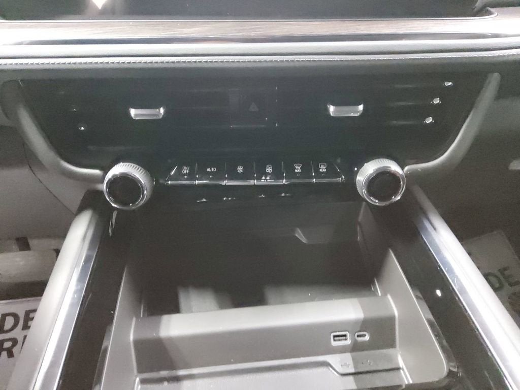 2025 Chevrolet Tahoe LS