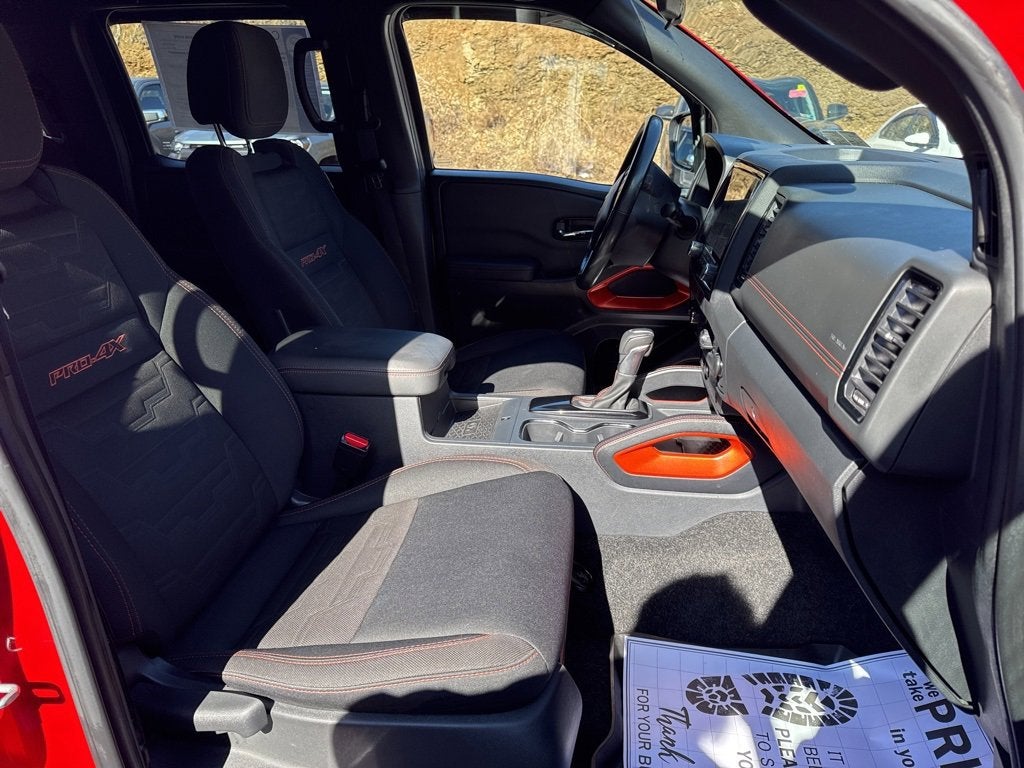 2022 Nissan Frontier Crew Cab PRO-4X 4x4