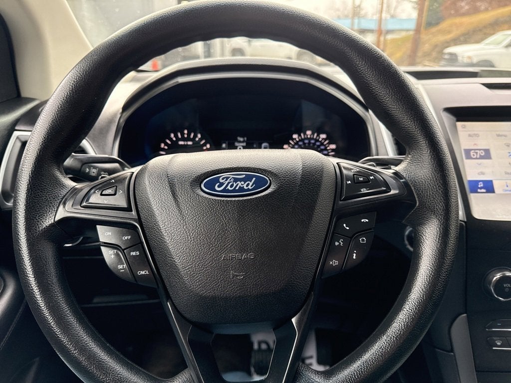 2020 Ford Edge SE