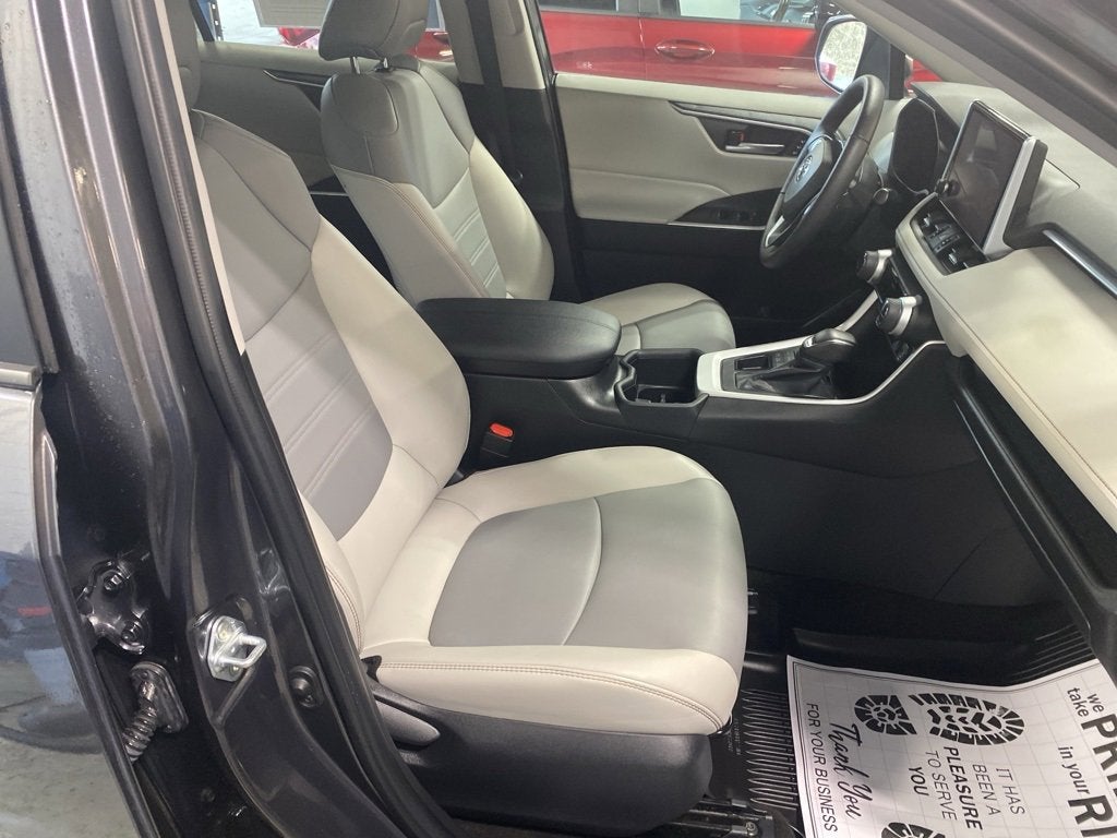 2023 Toyota RAV4 XLE Premium