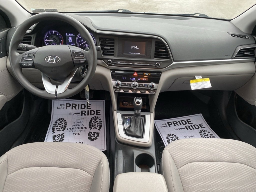 2020 Hyundai Elantra SE