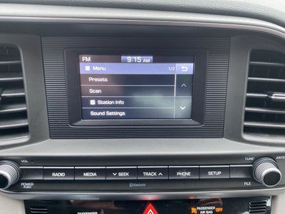 2020 Hyundai Elantra SE