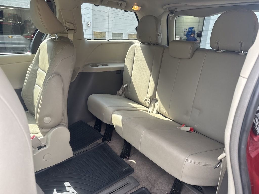 2019 Toyota Sienna XLE Premium 7 Passenger