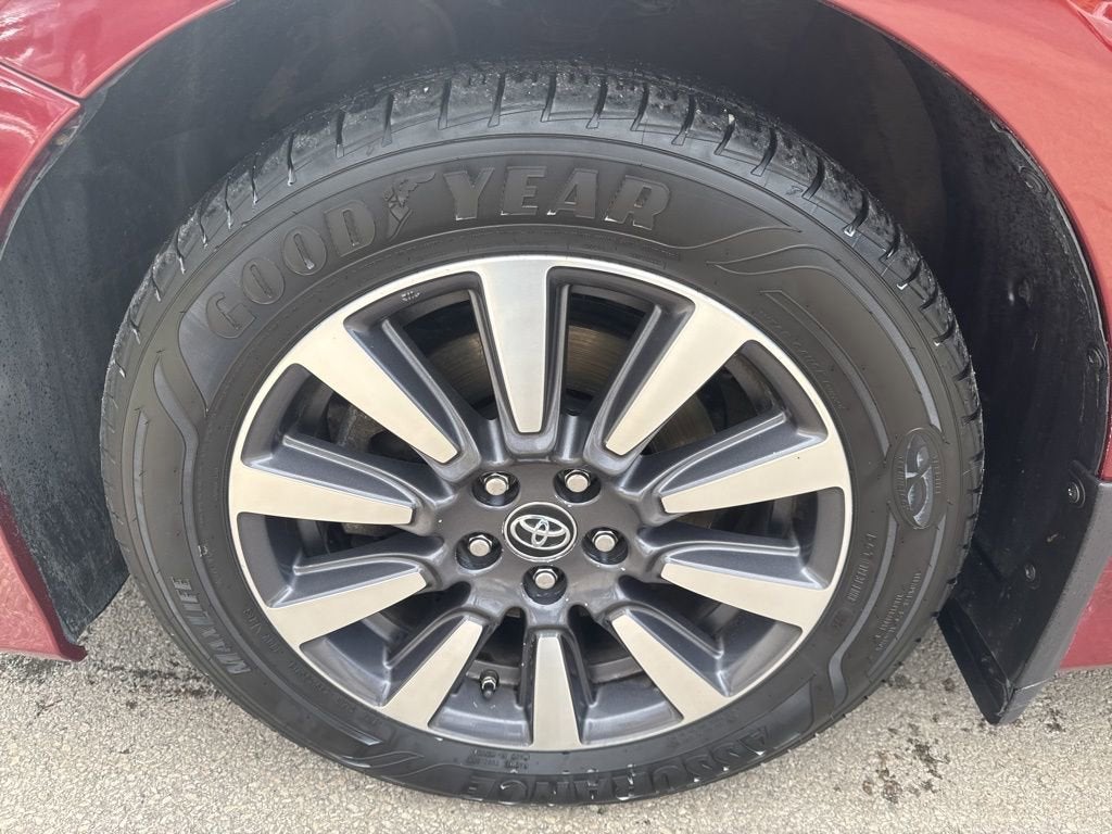 2019 Toyota Sienna XLE Premium 7 Passenger