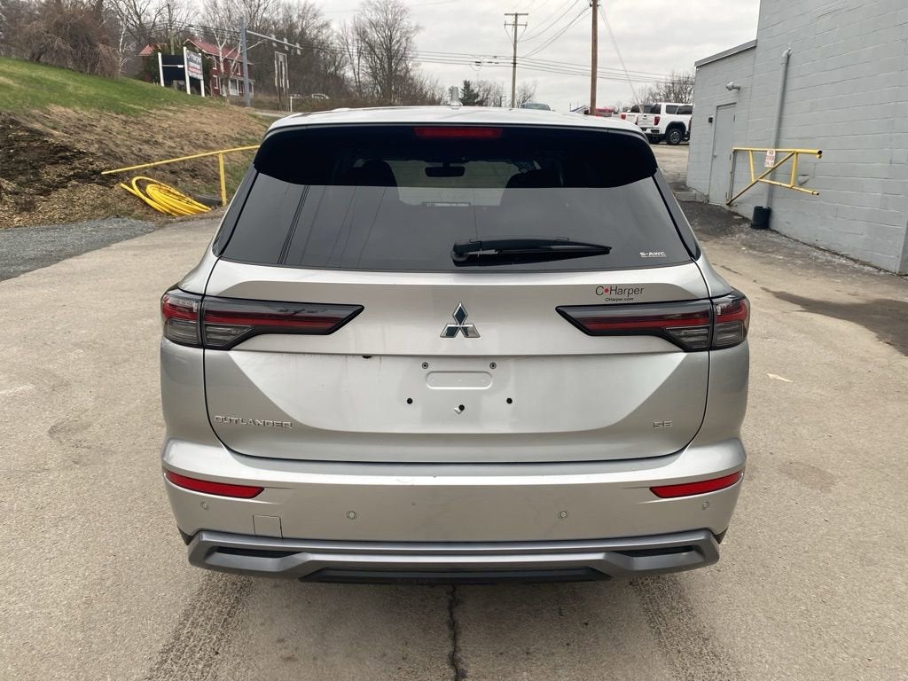 2025 Mitsubishi Outlander SE