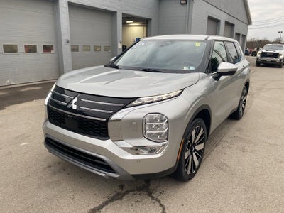 2025 Mitsubishi Outlander SE