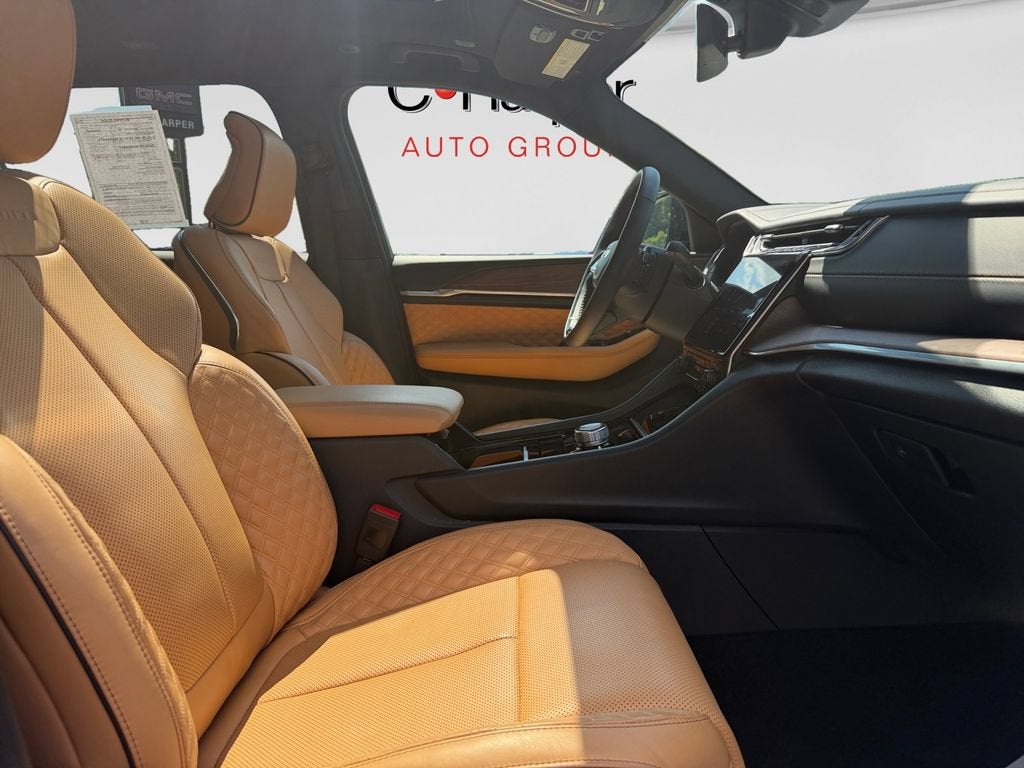 2025 Jeep Grand Cherokee L Summit 4x4